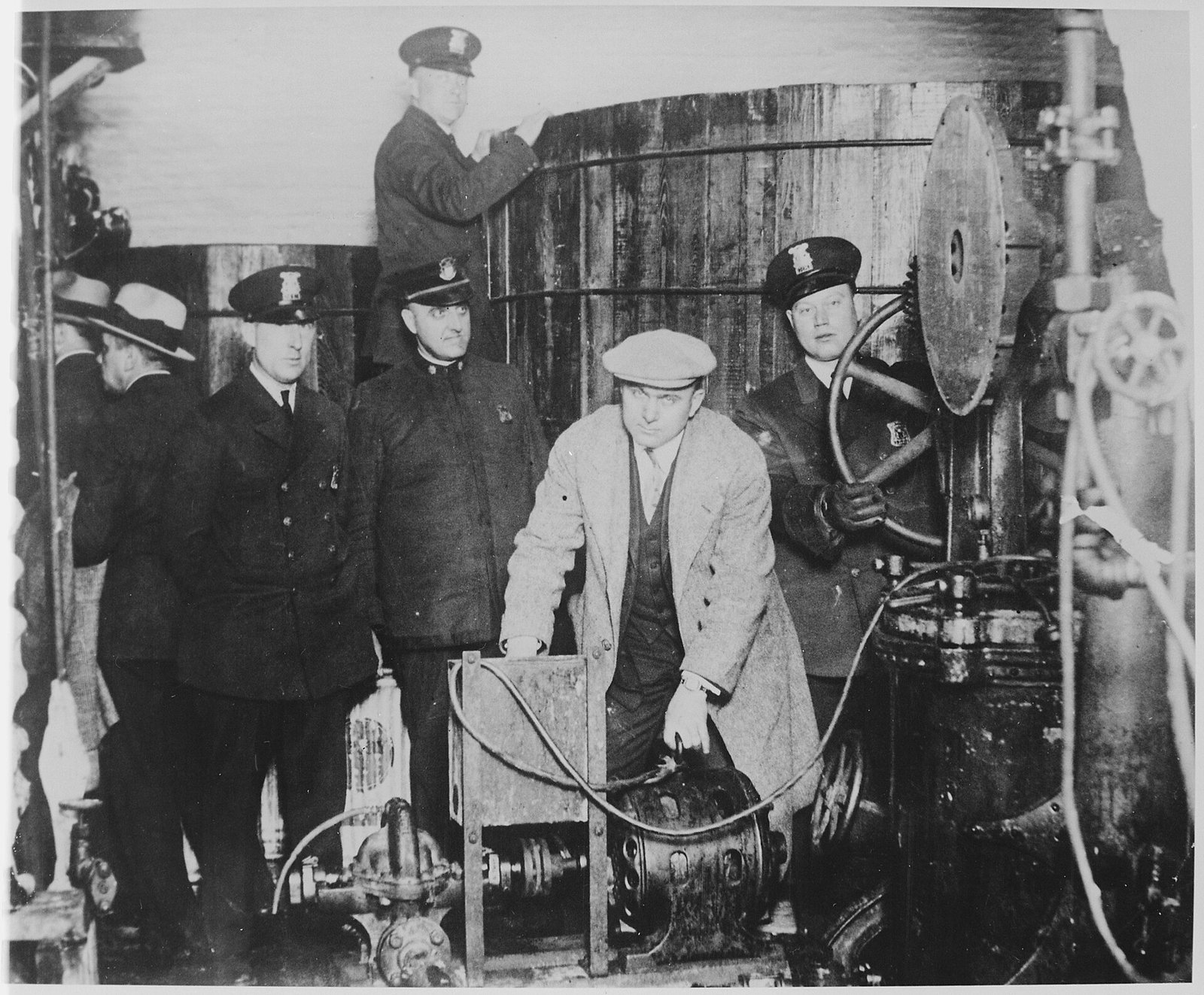 Prohibition Begins historical image 1